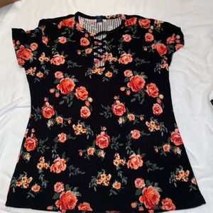 Women’s size 3X Shirt